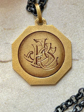 Charger l&#39;image dans la galerie, 18kt Gold Antique French Cherub Medal