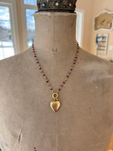 Load image into Gallery viewer, Vintage Heart Locket