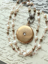 Load image into Gallery viewer, Vintage Starburst Locket