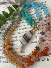 Cargar imagen en el visor de la galería, Calcite Fish Necklace