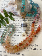 Cargar imagen en el visor de la galería, Calcite Fish Necklace