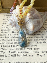Cargar imagen en el visor de la galería, Gemstone K2  Blue Dot Jasper Necklace