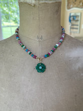 Load image into Gallery viewer, 14k Green Onyx Tropical Flower Necklace