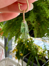 Carica l'immagine nel visualizzatore di Gallery, Carved Tourmaline Tiny Fish Charm 1