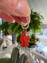 Charger l'image dans la galerie, 14k Carved Italian Coral Fish Charm 1