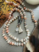 Charger l'image dans la galerie, Sterling Silver Ghost Necklace