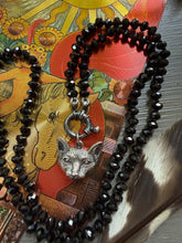 Charger l'image dans la galerie, Sterling Silver Cat Face Necklace on Black Spinel