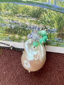 Baroque Pearl Cluster Pendant "Waterlilies Symphony in Green"