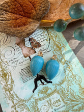Cargar imagen en el visor de la galería, 14k Turquoise Drop Charm