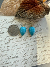 Cargar imagen en el visor de la galería, 14k Turquoise Drop Charm