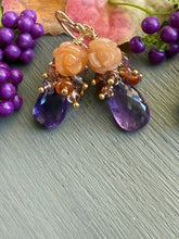 Carica l'immagine nel visualizzatore di Gallery, Carved Orange Aventurine and Amethyst Earrings