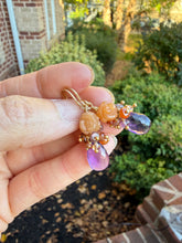 Carica l'immagine nel visualizzatore di Gallery, Carved Orange Aventurine and Amethyst Earrings