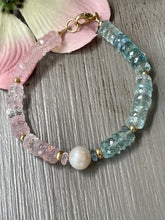 Cargar imagen en el visor de la galería, Aquamarine and Morganite &quot;Rock Candy&quot; and Freshwater Pearl Bracelet