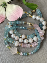 Charger l&#39;image dans la galerie, Aquamarine and Morganite &quot;Rock Candy&quot; and Freshwater Pearl Bracelet