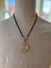 Load image into Gallery viewer, Vintage Paste Locket