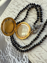 Load image into Gallery viewer, Vintage Paste Locket