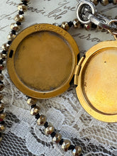 Load image into Gallery viewer, Vintage Paste Locket