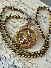 Load image into Gallery viewer, Vintage Paste Locket